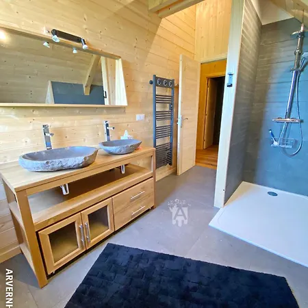 Refuge De L'angle Chalet Chambon-sur-Lac