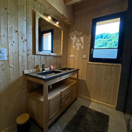 Refuge De L'angle Chambon-sur-Lac